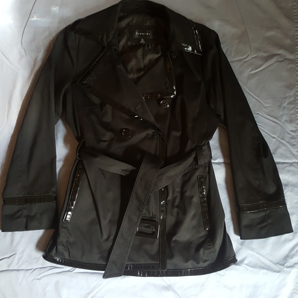 Black, Lightweight Coat